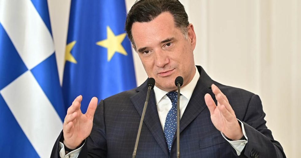 Μαντεύουμε ποιον θα συγχαρεί ο Άδωνις στην Eurovision του 2027